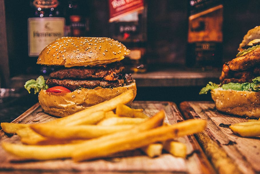 boisson avec hamburger